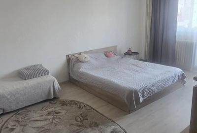 Garsonieră decomandată în Soarelui - 2