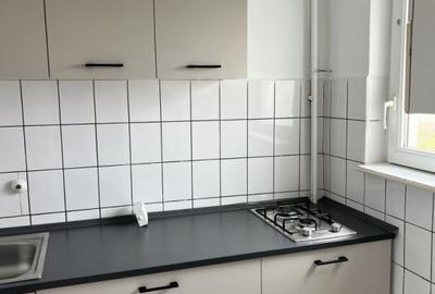 Garsonieră decomandată, mobilată în Hipodrom 4 - 5