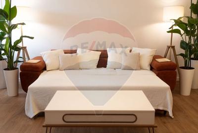 Apartament cu 4 camere semidecomandat, mobilat în Ultracentral