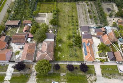 Teren Construcții intravilan de 1439 mp, în Cermei - 9