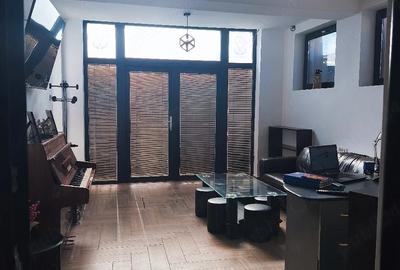 Spațiu comercial, de 35 mp, în Lumina - 5