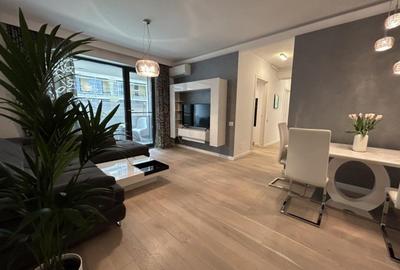 Apartament cu 3 camere decomandat, mobilat în Băneasa