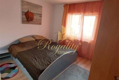 Apartament cu 2 camere semidecomandat, mobilat în Girocului