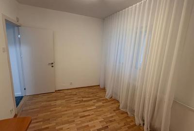 Apartament cu 3 camere decomandat în Tineretului - 3