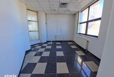 Spațiu comercial, de 16 mp, în Ultracentral - 2