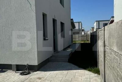 Casă cu 4 camere cu Teren 254 Mp în Remetea Mare - 1