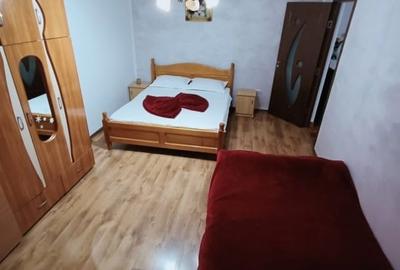 Apartament cu 3 camere decomandat, mobilat în Nord-Est