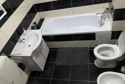 Apartament cu 3 camere decomandat în UTA - 1
