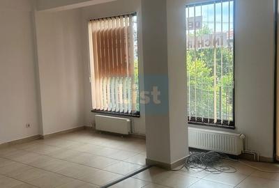 Birou, de 66.220001220703 mp, în Exercițiu - 3