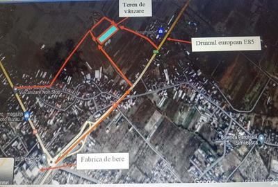 Teren de 3300 mp, în Central