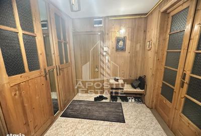 Apartament cu 3 camere în Spitalul Județean