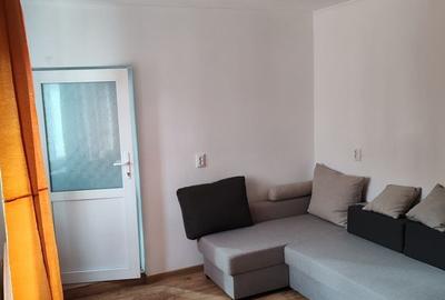 Casă cu 3 camere cu Teren 180 Mp în Central - 1
