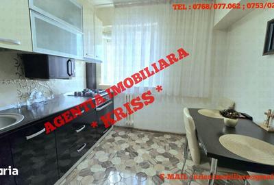 Apartament cu 3 camere decomandat în Craiovei - 16