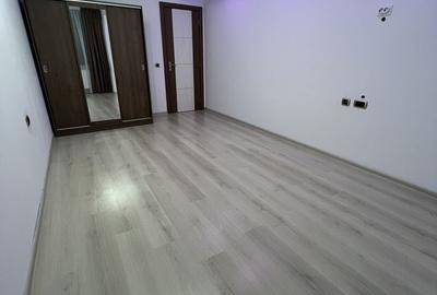 Apartament cu 3 camere în Tractorul - 13