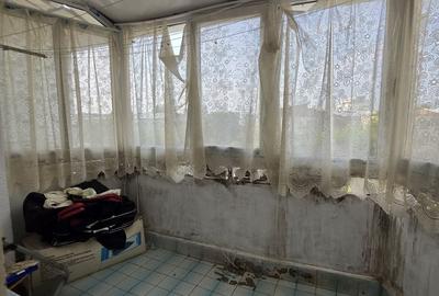 Apartament cu 3 camere decomandat în Mioriței