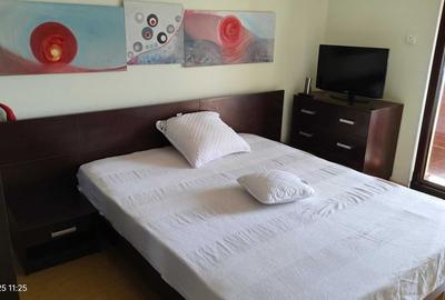 Apartament cu 3 camere semidecomandat în Dristor