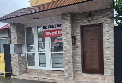 Casă cu 4 camere decomandat cu Teren 120 Mp în 1 Decembrie