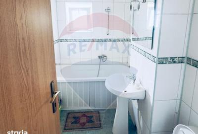 Apartament cu 3 camere decomandat în Bistrița Lac - 9