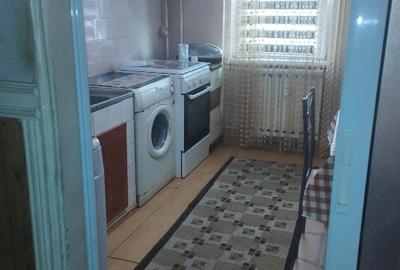Apartament cu 2 camere semidecomandat în Prundu