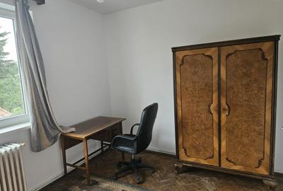 Apartament cu 3 camere decomandat, mobilat în Central - 2