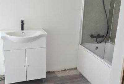 Casă cu 4 camere cu Teren 300 Mp în Cojasca