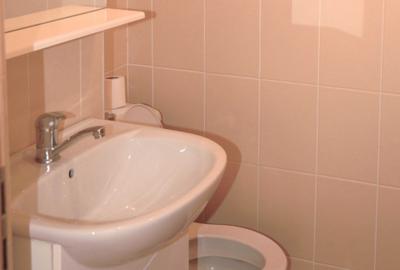 Apartament cu 3 camere decomandat în Central - 3
