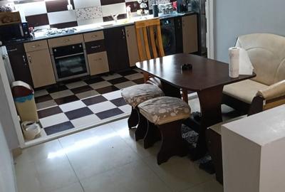 Casă cu 4 camere cu Teren 15 Mp în Central - 2