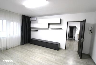 Apartament cu 2 camere decomandat în Micro 17
