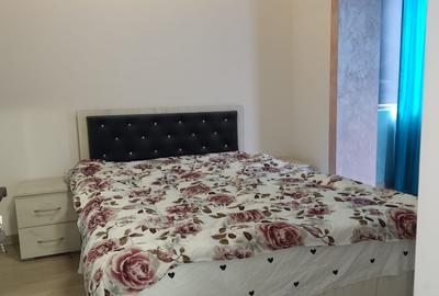 Apartament cu 2 camere semidecomandat în Micro 19
