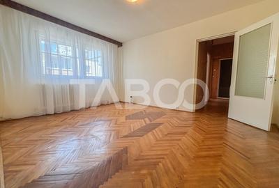 Apartament cu 3 camere semidecomandat, mobilat în Mănăștur - 1