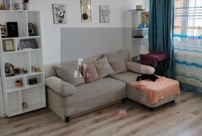 Apartament cu 2 camere semidecomandat, mobilat în Alexandru Obregia