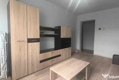 Apartament cu 2 camere semidecomandat în Dacia