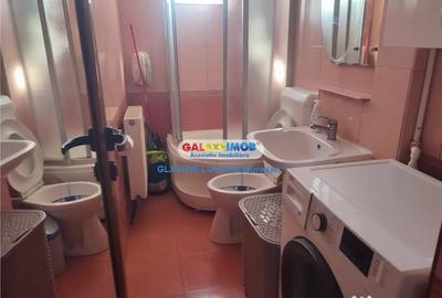 Apartament cu 2 camere decomandat în Micro 6