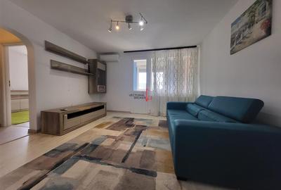 Apartament cu 3 camere semidecomandat, mobilat în Titan