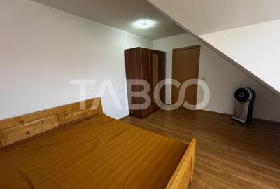 Apartament cu 4 camere decomandat, mobilat în Vasile Aaron - 14