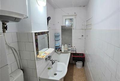Apartament cu 3 camere semidecomandat în Groapa - 14