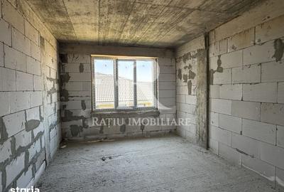 Casă cu 8 camere cu Teren 595 Mp în Tokai - 14