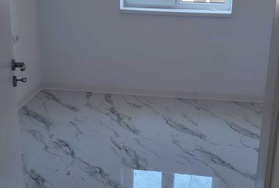 Apartament cu 3 camere decomandat în Central - 1
