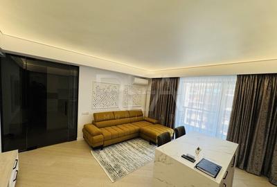 Apartament cu 3 camere semidecomandat, mobilat în Voluntari