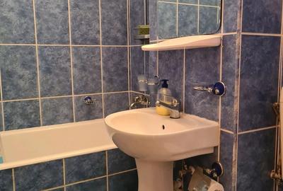 Apartament cu 2 camere decomandat în Piața Centrală - 7