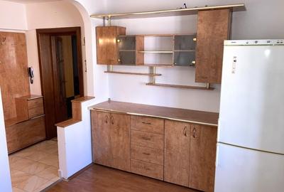 Apartament cu 3 camere semidecomandat în Obor - 9