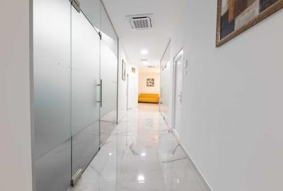 Spațiu comercial, de 120 mp, în Central