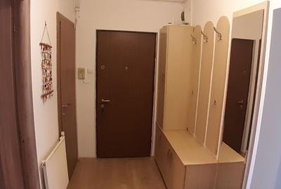 Apartament cu 3 camere în Florilor - 3