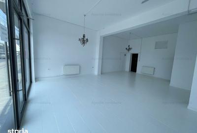 Spațiu comercial, de 47 mp, în Central - 6