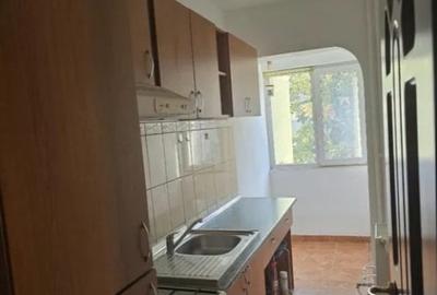 Garsonieră decomandată în Tătărași