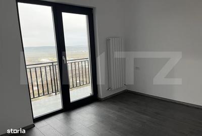 Casă cu 4 camere cu Teren 300 Mp în Valea Lupului
