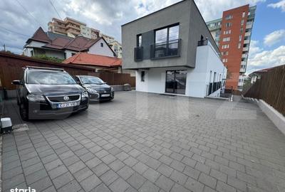 Spațiu comercial, de 500 mp, în Zorilor
