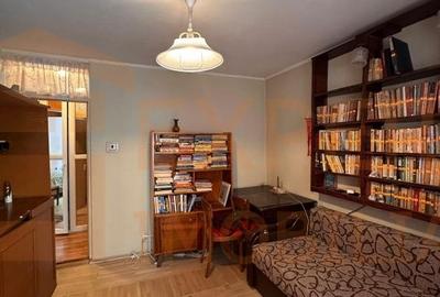 Apartament cu 4 camere în Sud