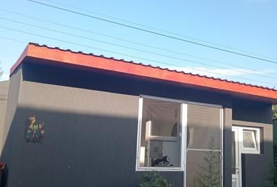 Casă cu 5 camere cu Teren 98 Mp în Central