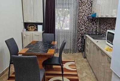 Apartament cu 2 camere decomandat în Balta Albă